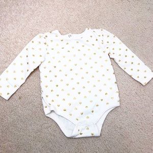 Joe Fresh Baby 12-18 months onesie w gold hearts